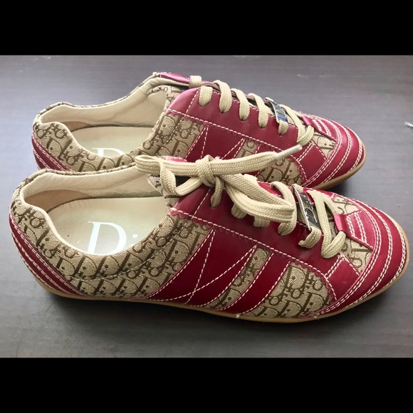 CHRISTIAN DIOR Diorissimo Low Top Sneakers - Picture 3 of 8